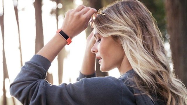 Das Fitness-Armband Fitbit Alta HR im Test